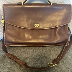 Vintage COACH Brown Leather Laptop Bag with Vintage Flap Design